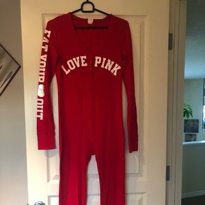 Love pink sleepwear